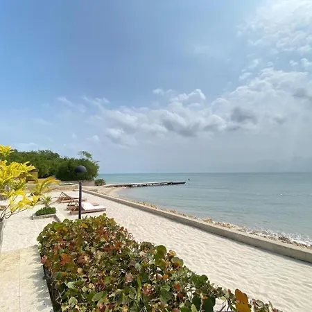 Сasa de vacaciones Fantastic 5br House- Baru Grande